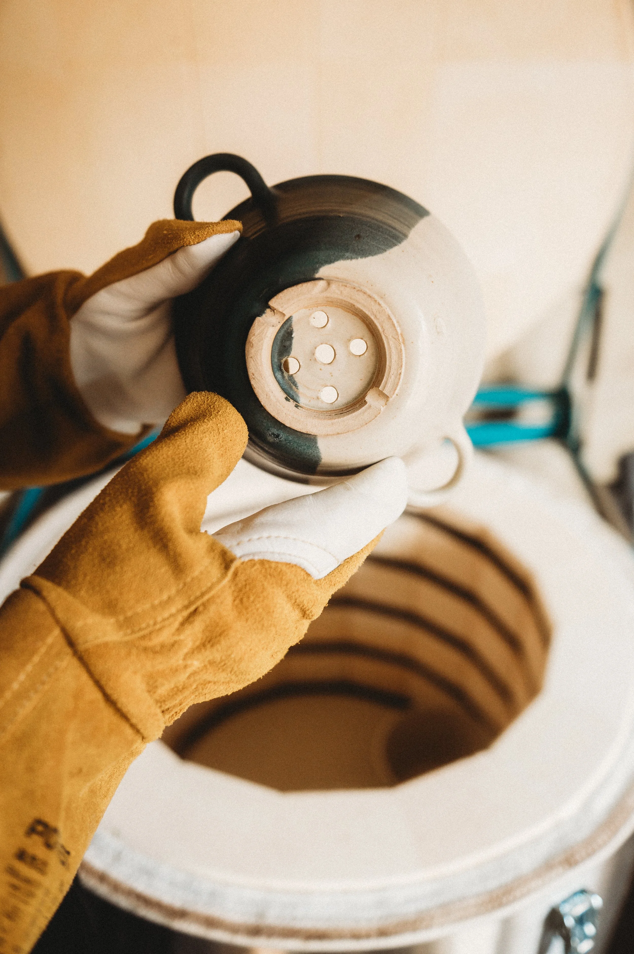 MELISSA JOLLY CERAMICS — CHLÖE LODGE